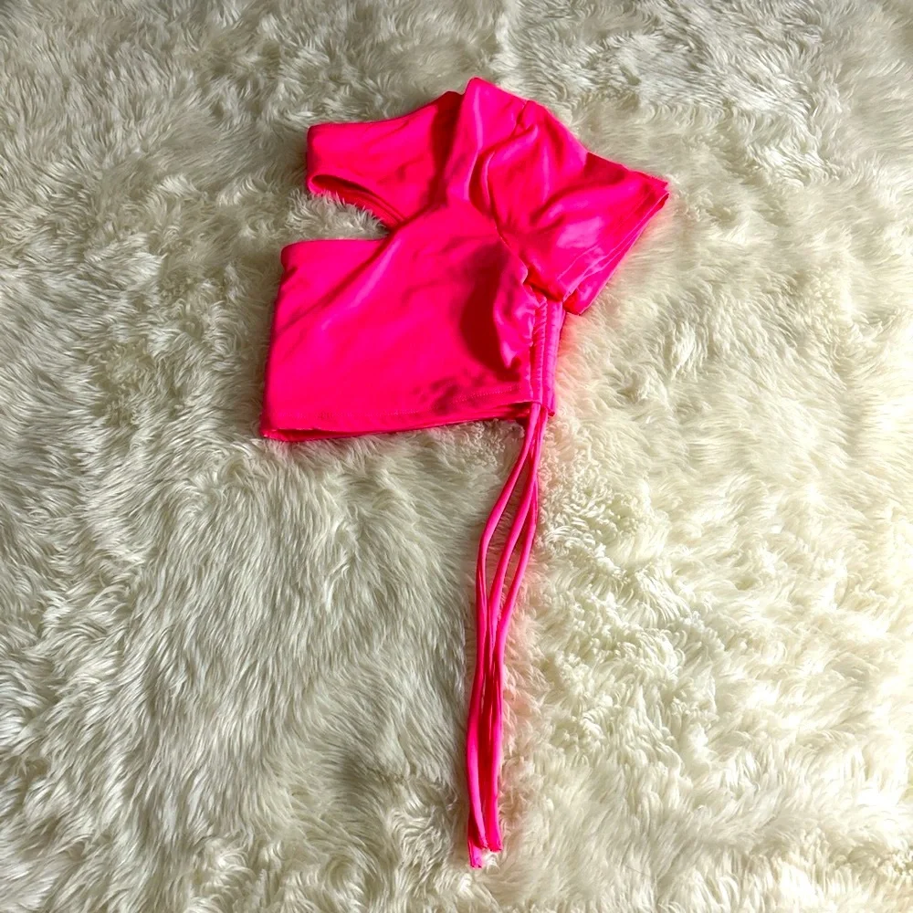 Barbie Core Pink Crop Top with Cutout Design - Picture 3 of 5